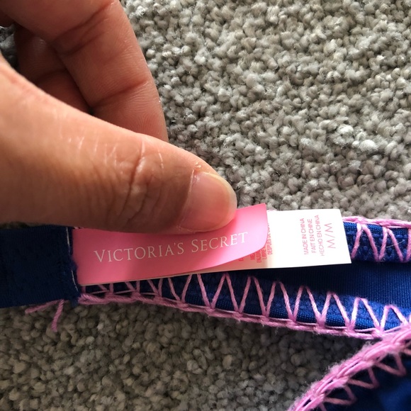 Victoria’s Secret Crochet Bikini Top - Picture 6 of 8